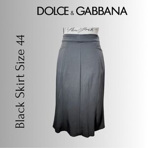 Dolce & Gabbana Black Lightweight Skirt Size 44 US8 Mid length no lining stretch